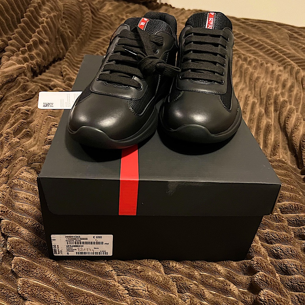 Black Prada Classic Low Sneakers-Mens